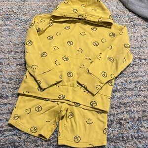 Boys sweatshirt shorts matching set, size 8